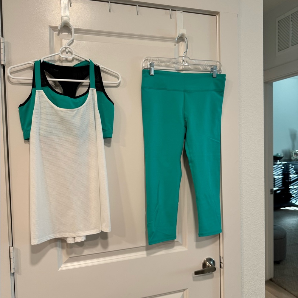 Fabletics legging and bra/top